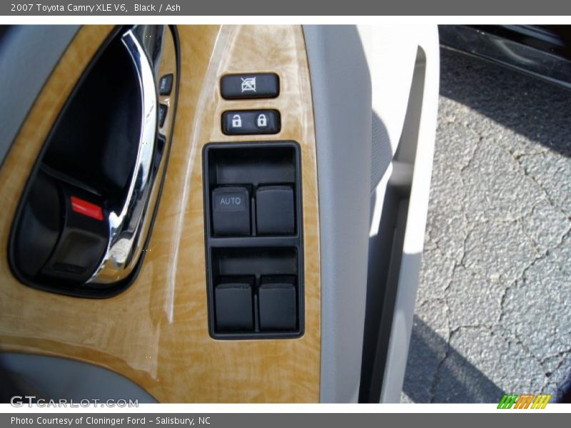 Black / Ash 2007 Toyota Camry XLE V6