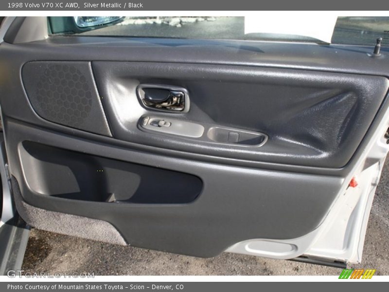 Silver Metallic / Black 1998 Volvo V70 XC AWD