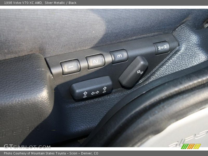Silver Metallic / Black 1998 Volvo V70 XC AWD