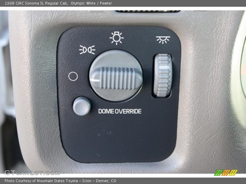 Controls of 1998 Sonoma SL Regular Cab