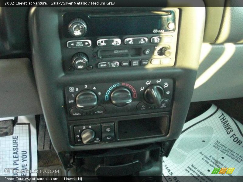 Galaxy Silver Metallic / Medium Gray 2002 Chevrolet Venture
