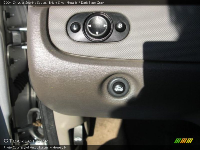 Bright Silver Metallic / Dark Slate Gray 2004 Chrysler Sebring Sedan