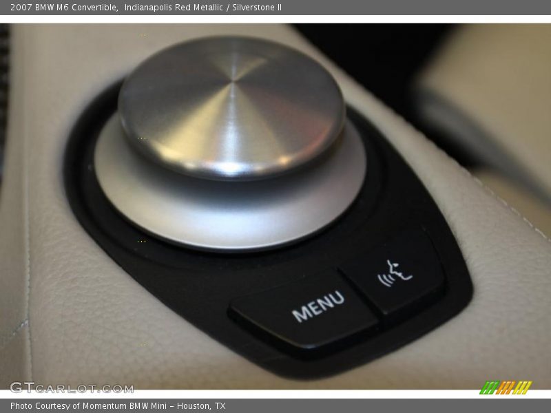 Controls of 2007 M6 Convertible