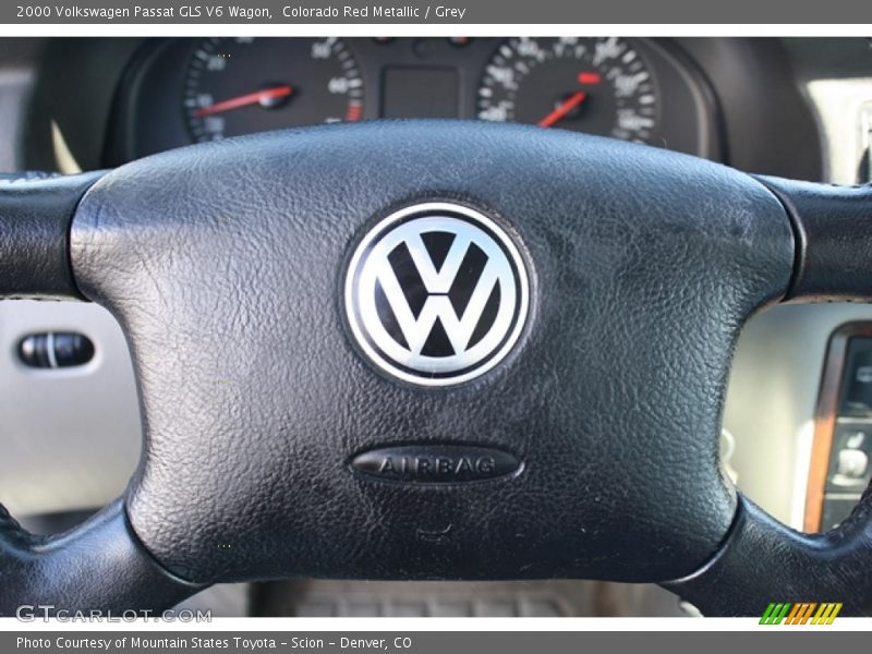 Colorado Red Metallic / Grey 2000 Volkswagen Passat GLS V6 Wagon