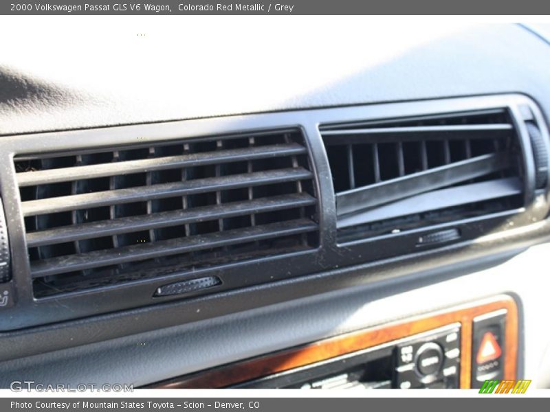 Colorado Red Metallic / Grey 2000 Volkswagen Passat GLS V6 Wagon