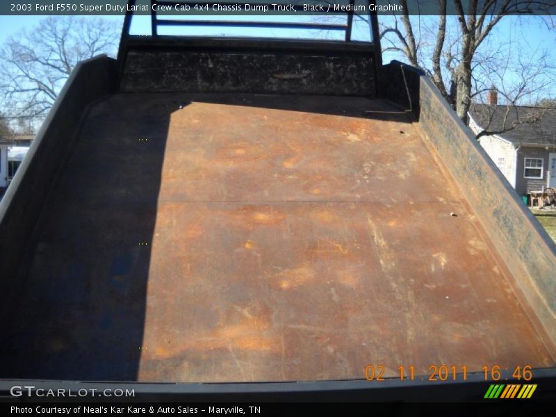 Black / Medium Graphite 2003 Ford F550 Super Duty Lariat Crew Cab 4x4 Chassis Dump Truck