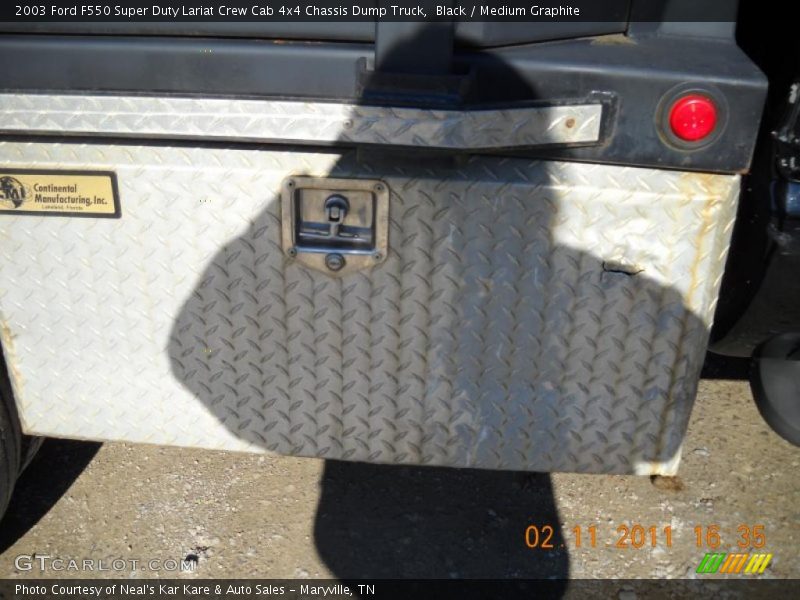 Black / Medium Graphite 2003 Ford F550 Super Duty Lariat Crew Cab 4x4 Chassis Dump Truck