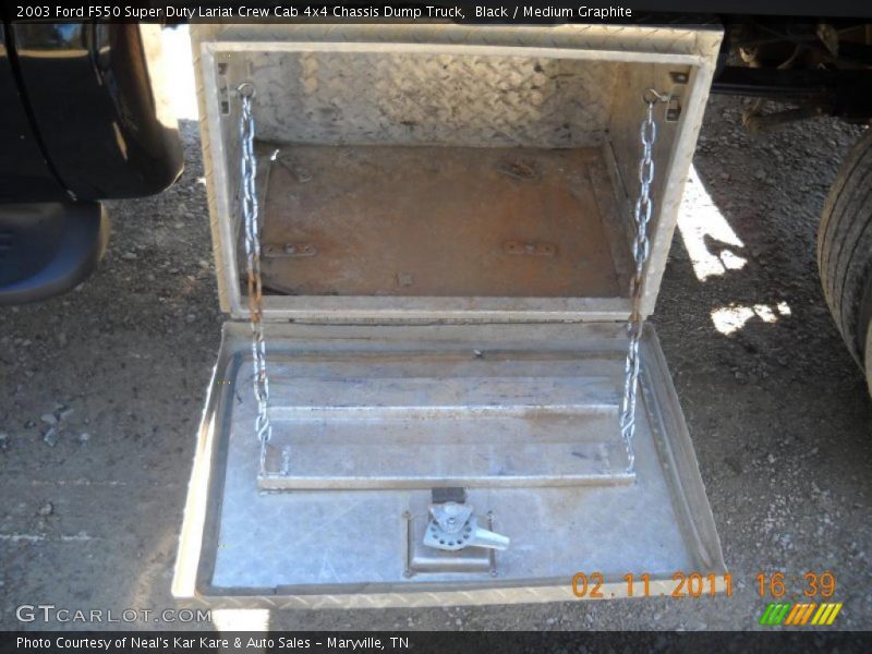 Black / Medium Graphite 2003 Ford F550 Super Duty Lariat Crew Cab 4x4 Chassis Dump Truck