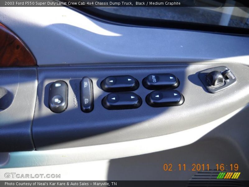 Black / Medium Graphite 2003 Ford F550 Super Duty Lariat Crew Cab 4x4 Chassis Dump Truck