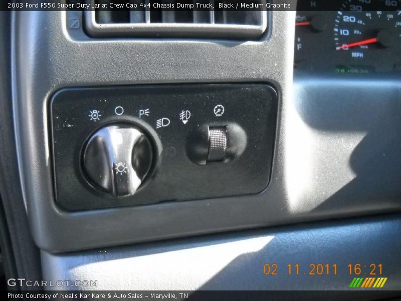 Black / Medium Graphite 2003 Ford F550 Super Duty Lariat Crew Cab 4x4 Chassis Dump Truck