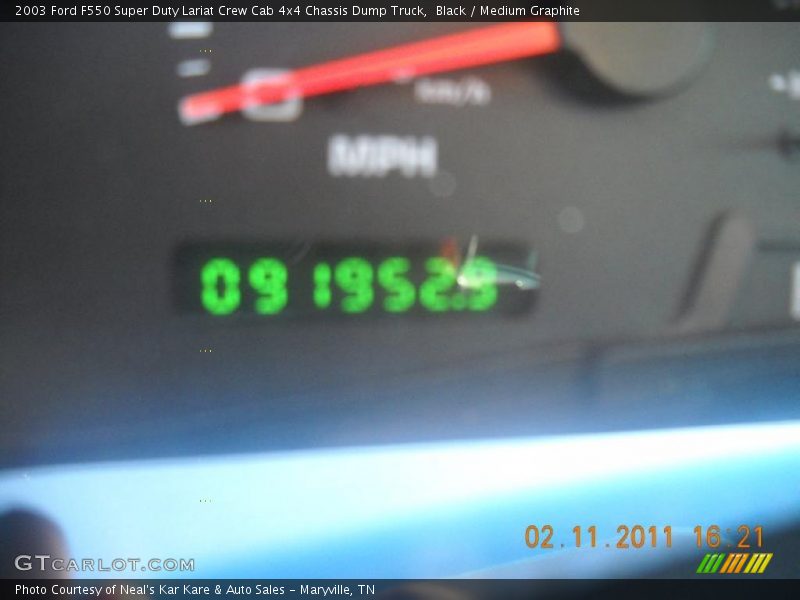 Black / Medium Graphite 2003 Ford F550 Super Duty Lariat Crew Cab 4x4 Chassis Dump Truck