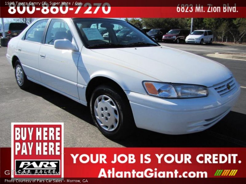 Super White / Oak 1998 Toyota Camry CE