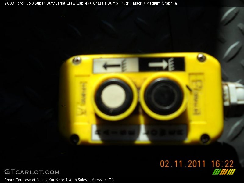 Black / Medium Graphite 2003 Ford F550 Super Duty Lariat Crew Cab 4x4 Chassis Dump Truck