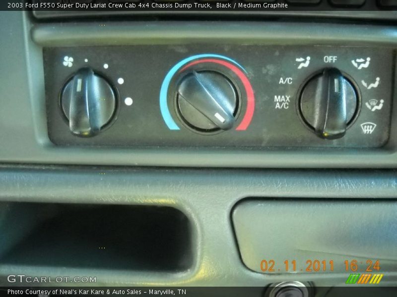 Black / Medium Graphite 2003 Ford F550 Super Duty Lariat Crew Cab 4x4 Chassis Dump Truck