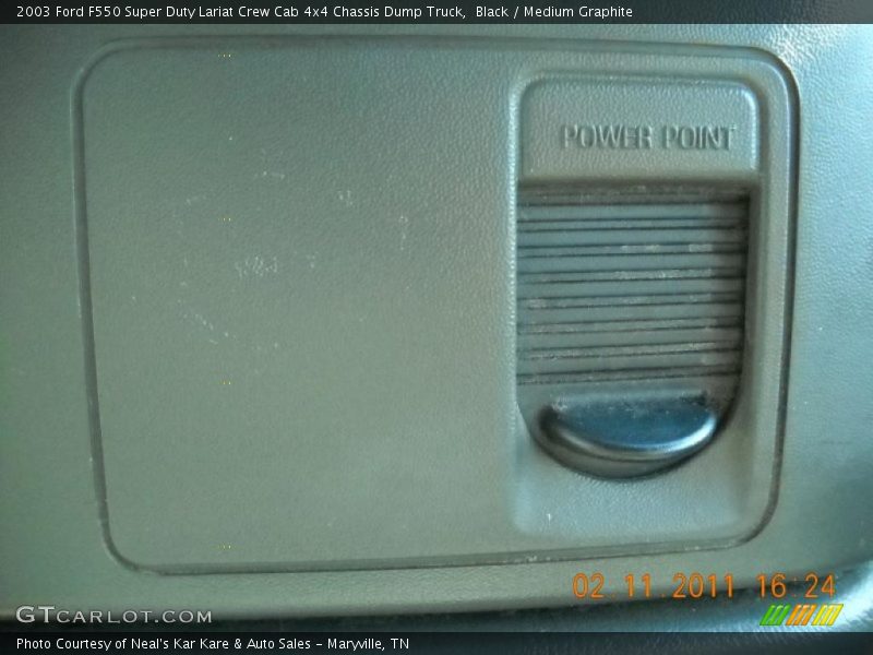 Black / Medium Graphite 2003 Ford F550 Super Duty Lariat Crew Cab 4x4 Chassis Dump Truck