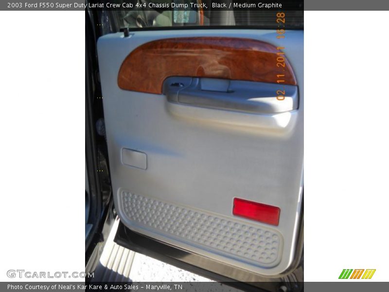 Black / Medium Graphite 2003 Ford F550 Super Duty Lariat Crew Cab 4x4 Chassis Dump Truck