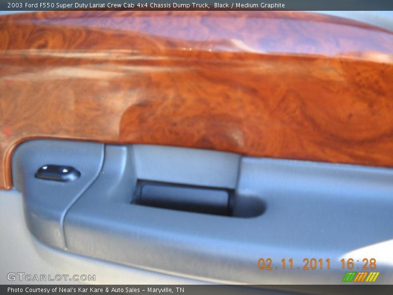 Black / Medium Graphite 2003 Ford F550 Super Duty Lariat Crew Cab 4x4 Chassis Dump Truck