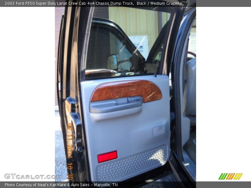 Black / Medium Graphite 2003 Ford F550 Super Duty Lariat Crew Cab 4x4 Chassis Dump Truck