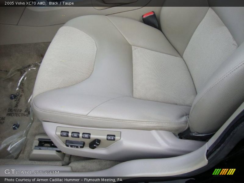 Black / Taupe 2005 Volvo XC70 AWD