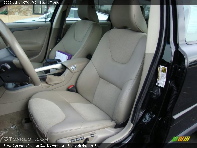 Black / Taupe 2005 Volvo XC70 AWD