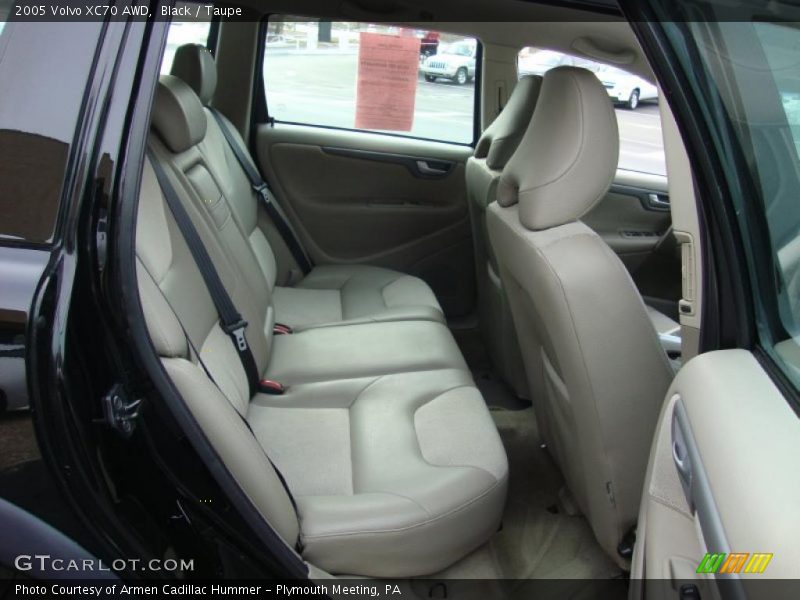  2005 XC70 AWD Taupe Interior