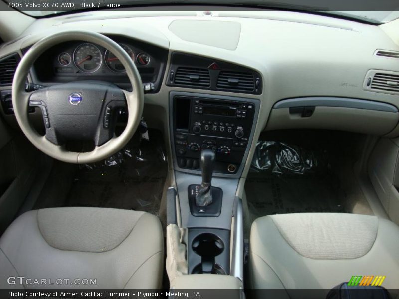 Black / Taupe 2005 Volvo XC70 AWD