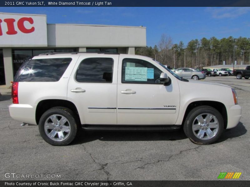 White Diamond Tintcoat / Light Tan 2011 GMC Yukon SLT