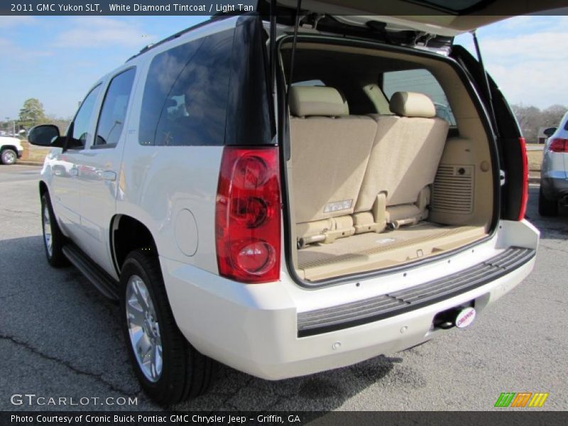 White Diamond Tintcoat / Light Tan 2011 GMC Yukon SLT
