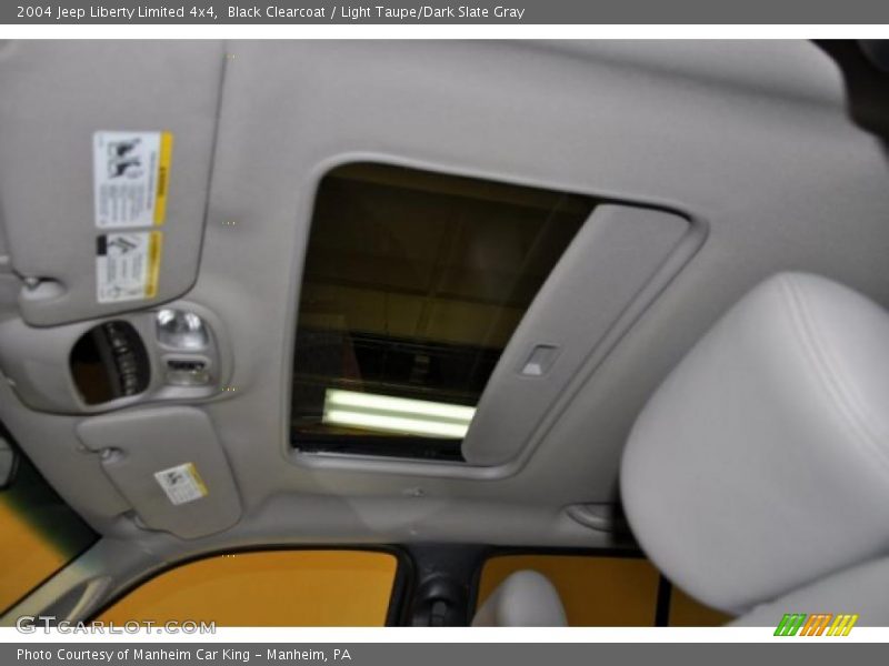Black Clearcoat / Light Taupe/Dark Slate Gray 2004 Jeep Liberty Limited 4x4