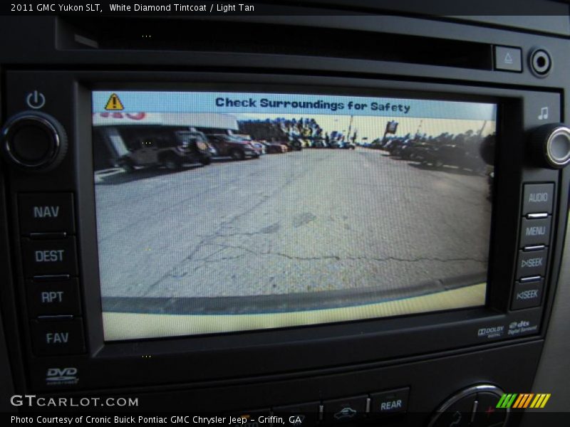 White Diamond Tintcoat / Light Tan 2011 GMC Yukon SLT