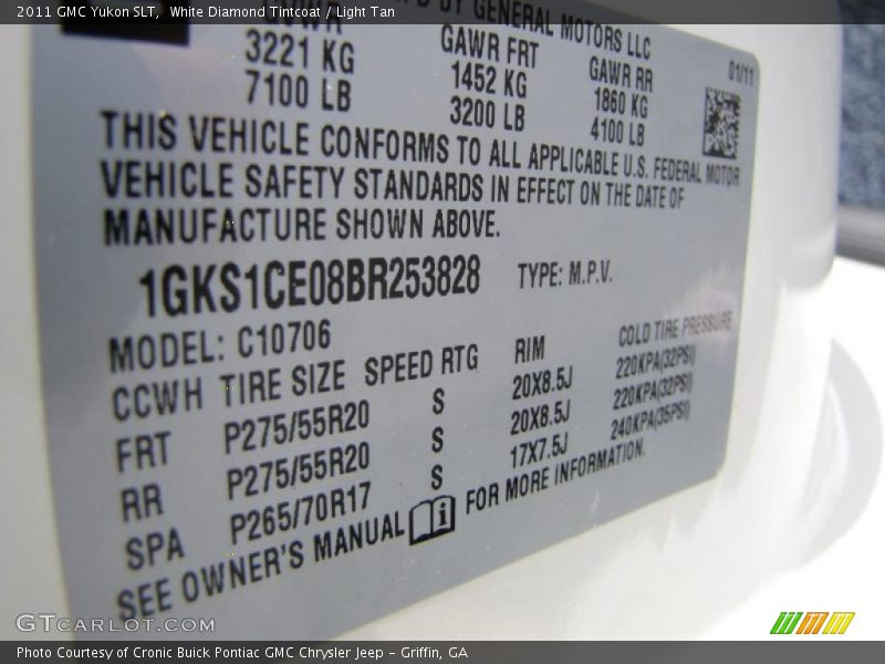 White Diamond Tintcoat / Light Tan 2011 GMC Yukon SLT