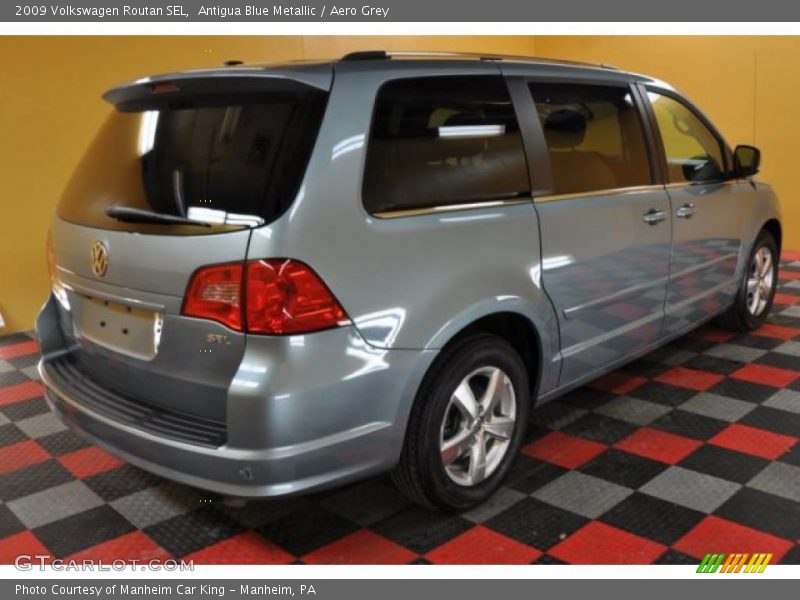 Antigua Blue Metallic / Aero Grey 2009 Volkswagen Routan SEL