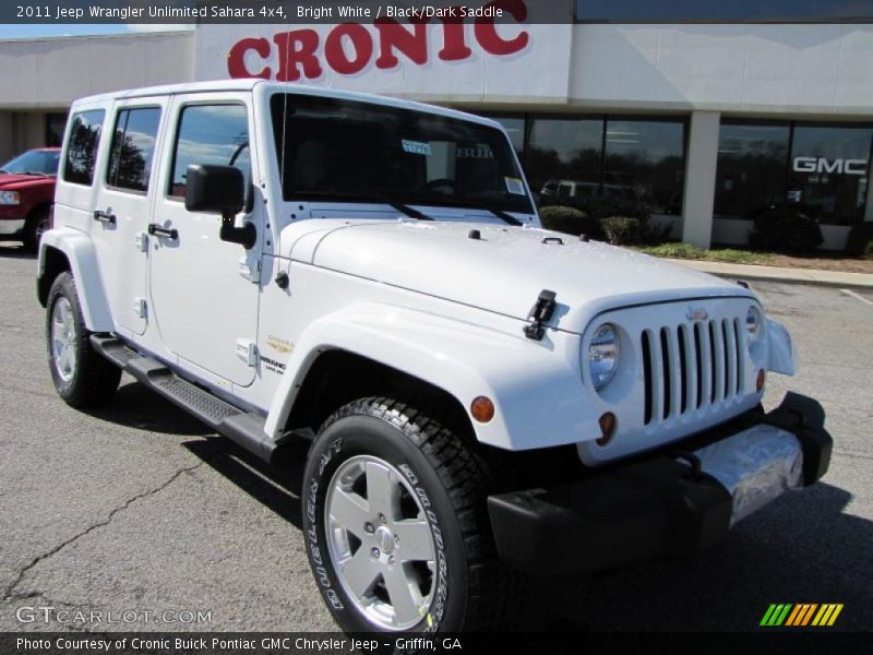 Bright White / Black/Dark Saddle 2011 Jeep Wrangler Unlimited Sahara 4x4