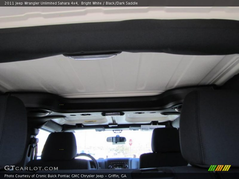 Bright White / Black/Dark Saddle 2011 Jeep Wrangler Unlimited Sahara 4x4