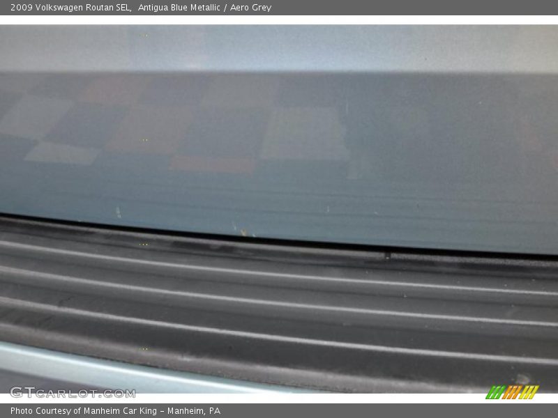 Antigua Blue Metallic / Aero Grey 2009 Volkswagen Routan SEL