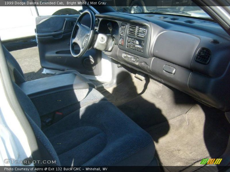 Bright White / Mist Gray 1999 Dodge Dakota Extended Cab