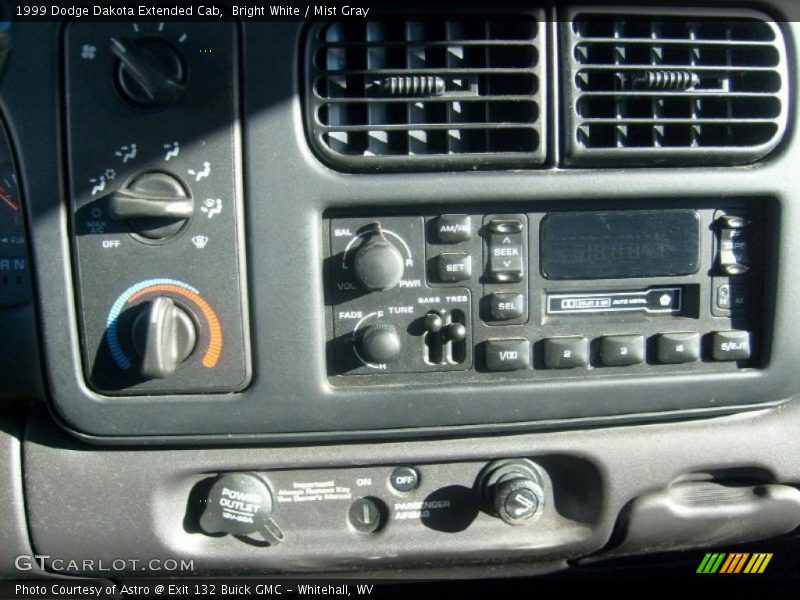 Bright White / Mist Gray 1999 Dodge Dakota Extended Cab