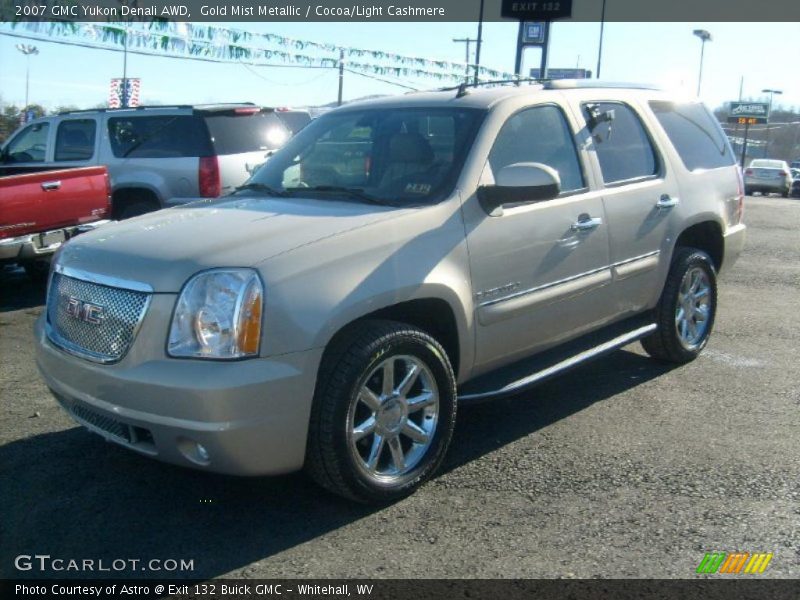 Gold Mist Metallic / Cocoa/Light Cashmere 2007 GMC Yukon Denali AWD