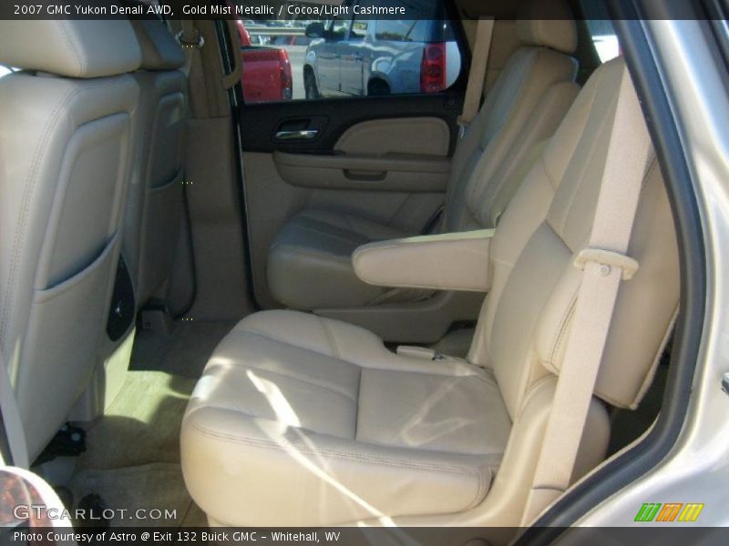 Gold Mist Metallic / Cocoa/Light Cashmere 2007 GMC Yukon Denali AWD