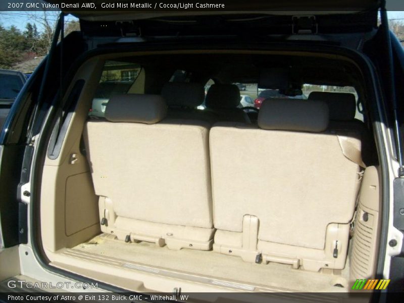 Gold Mist Metallic / Cocoa/Light Cashmere 2007 GMC Yukon Denali AWD