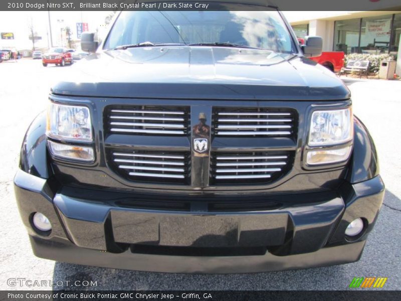 Brilliant Black Crystal Pearl / Dark Slate Gray 2010 Dodge Nitro SXT
