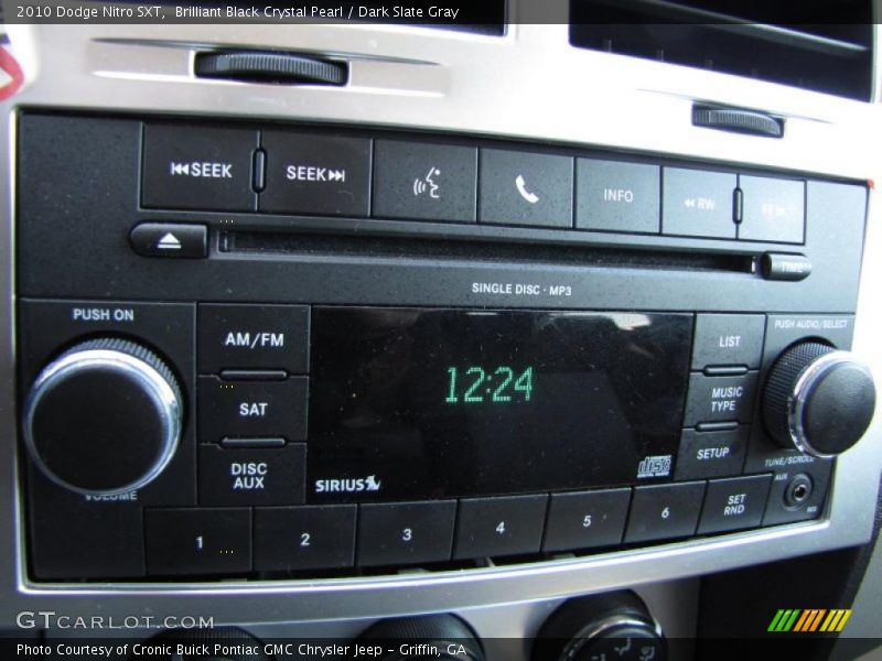 Controls of 2010 Nitro SXT