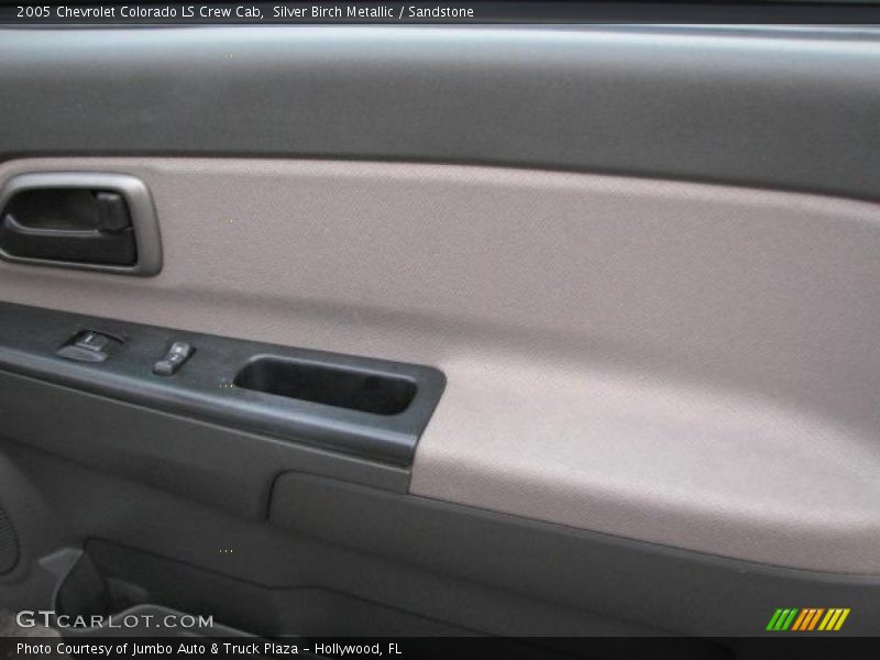 Silver Birch Metallic / Sandstone 2005 Chevrolet Colorado LS Crew Cab