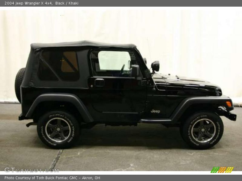 Black / Khaki 2004 Jeep Wrangler X 4x4