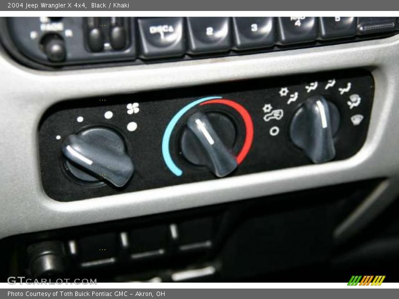 Black / Khaki 2004 Jeep Wrangler X 4x4