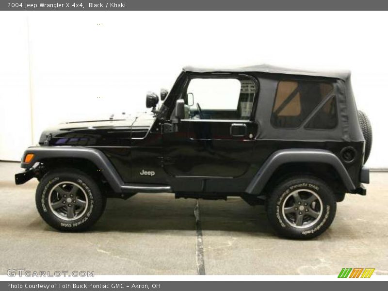 Black / Khaki 2004 Jeep Wrangler X 4x4