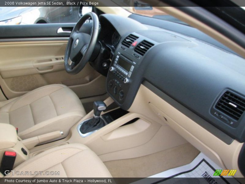 Black / Pure Beige 2008 Volkswagen Jetta SE Sedan