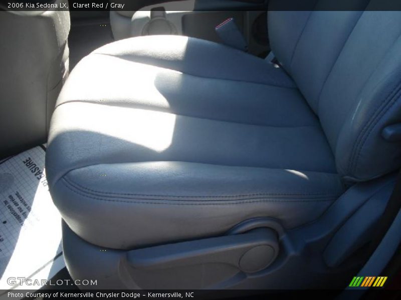 Claret Red / Gray 2006 Kia Sedona LX