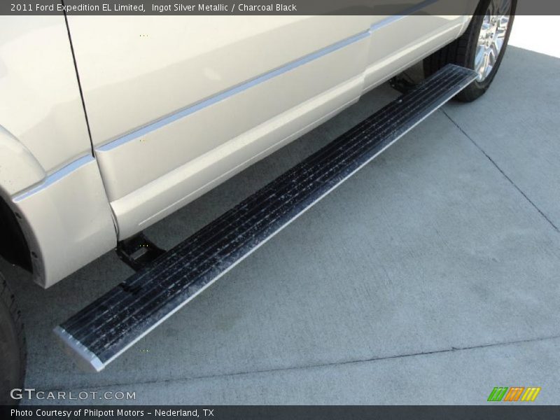 Ingot Silver Metallic / Charcoal Black 2011 Ford Expedition EL Limited