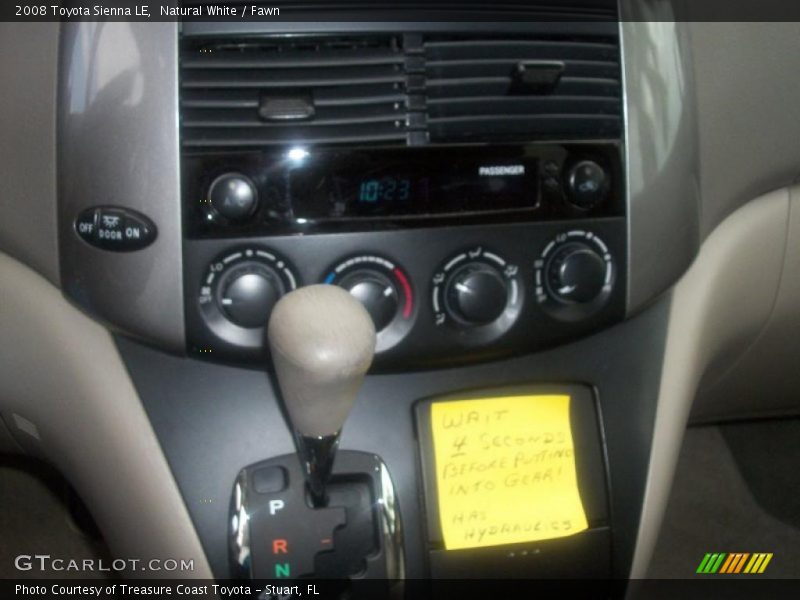 Natural White / Fawn 2008 Toyota Sienna LE